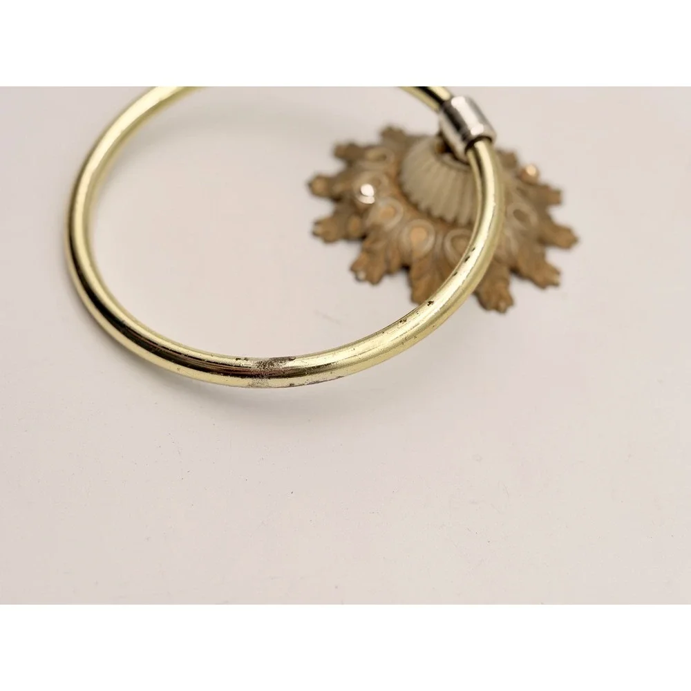 Vintage Hollywood Regency Gold Tone Sunburst Floral Medallion Wall Towel Ring